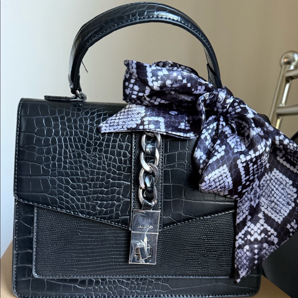 Aldo Purse